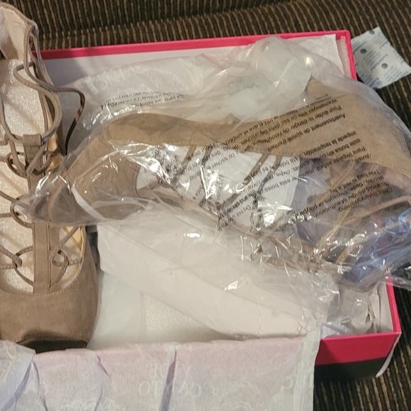 Vince Camuto Shoes - Vince Camuto heel